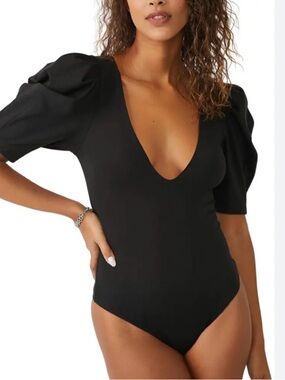 Free People Va Va Voop Puff Sleeve Deep V Black Bodysuit Women’s Size Medium